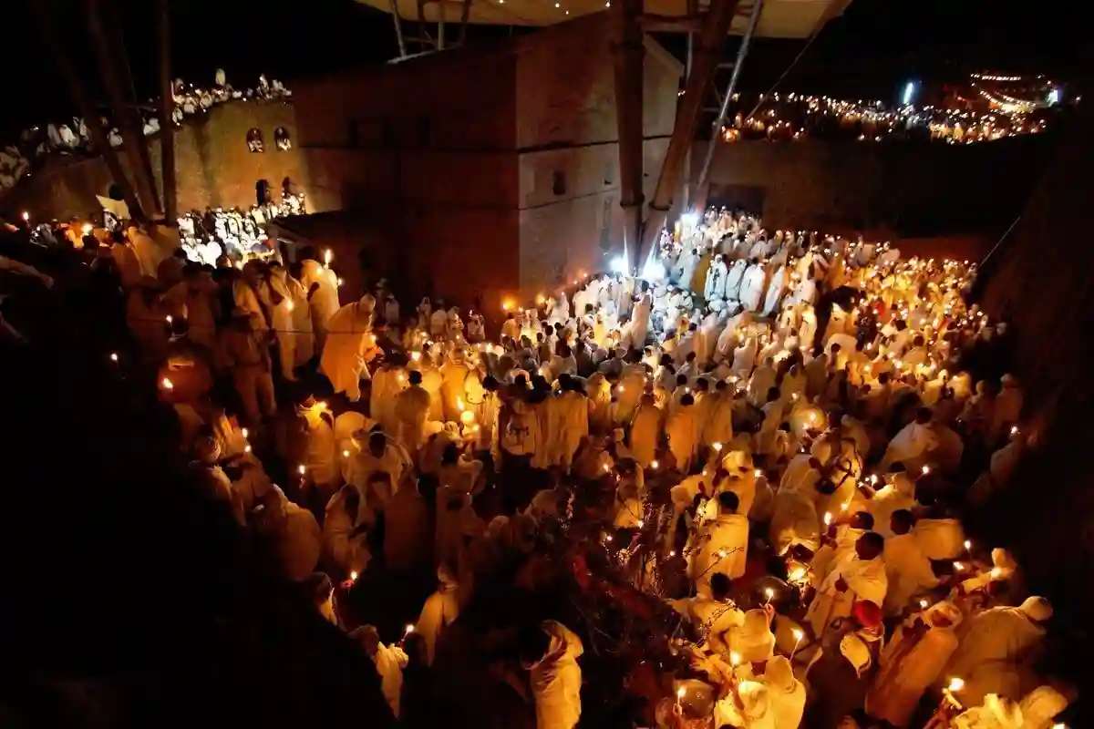 Christmas in Lalibela – Genna Pilgrimage at the Rock-Hewn Churches